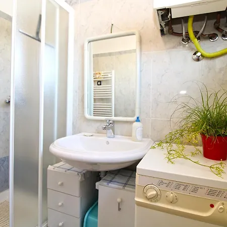 Apartman Ljiljana 2348 Póla